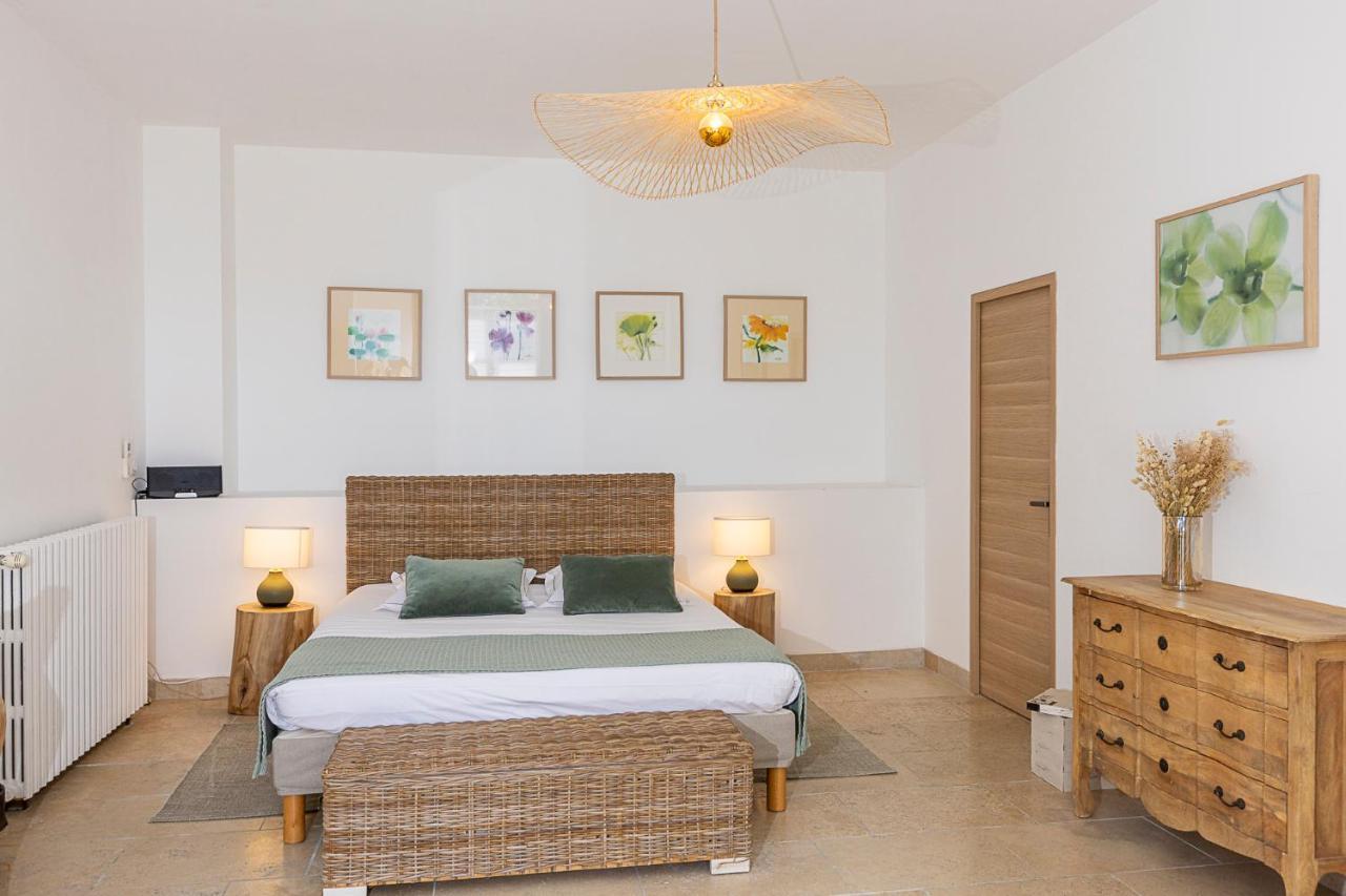 Bed and Breakfast Mas De Capelou Awinion Zewnętrze zdjęcie