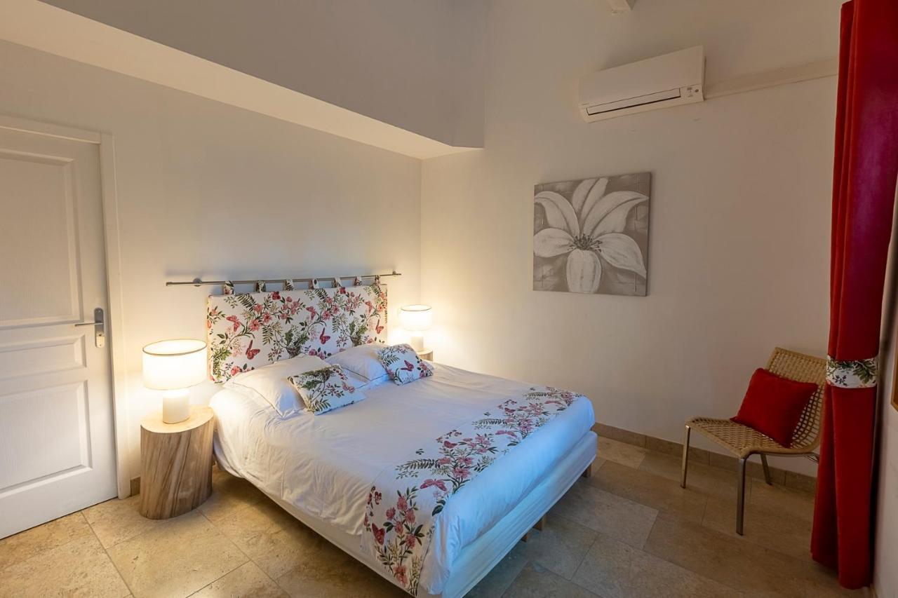 Bed and Breakfast Mas De Capelou Awinion Zewnętrze zdjęcie
